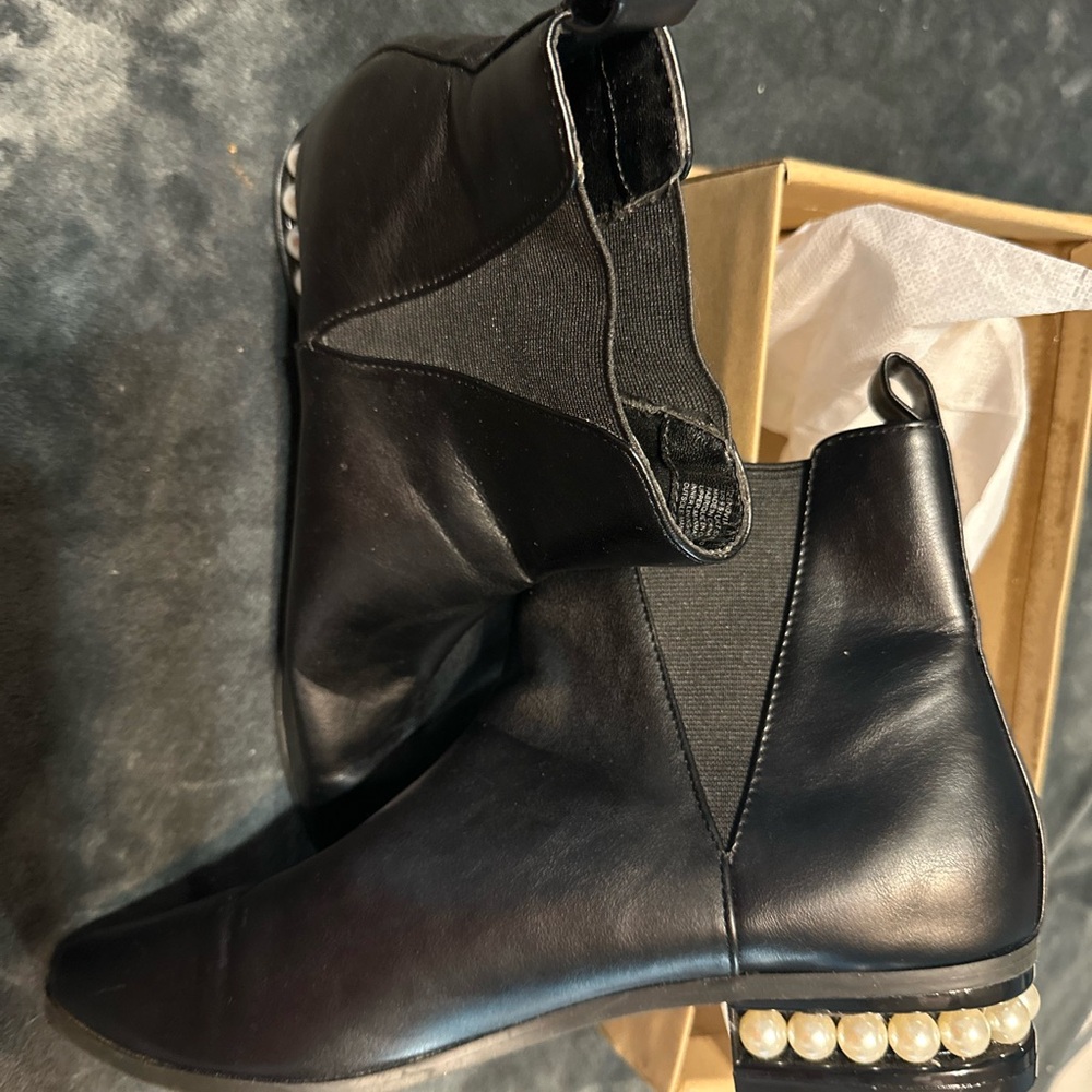 Black Ankle Boots with Pearl Heel